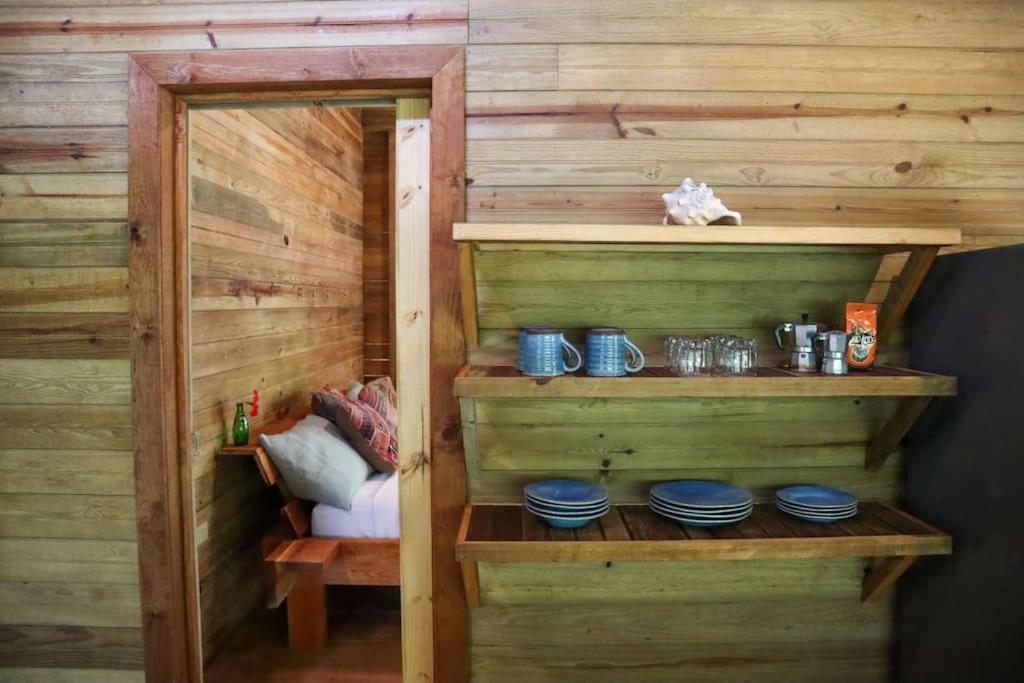 Jungle Beach 2 Bedroom Cottage ボカス・タウン エクステリア 写真