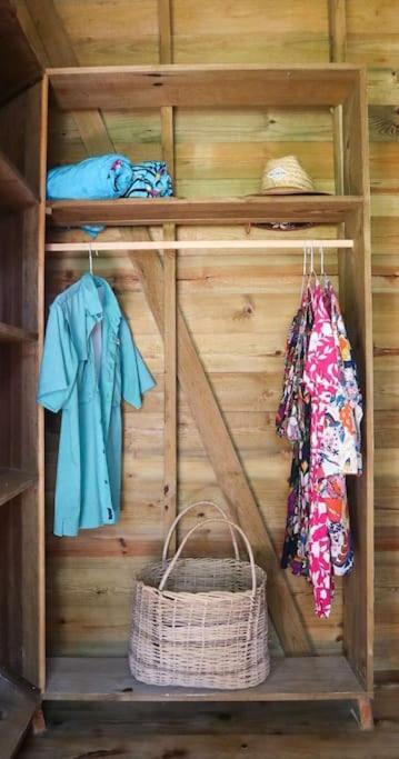 Jungle Beach 2 Bedroom Cottage ボカス・タウン エクステリア 写真