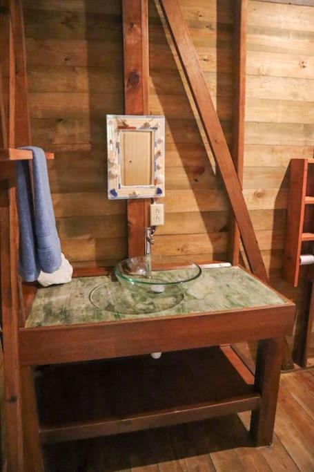 Jungle Beach 2 Bedroom Cottage ボカス・タウン エクステリア 写真
